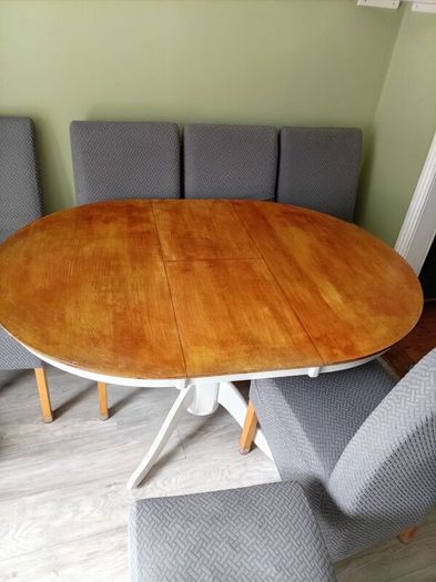 kitchen table that extense to go bigger