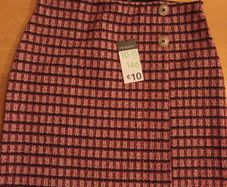 Girl's brand new skirt age 10-11
