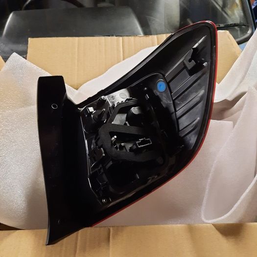 Dacia Sandero 2017--> tail lamp. Genuine, brand new