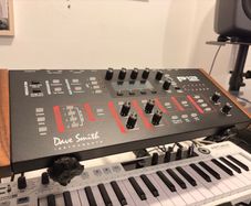 Dave Smith Prophet 12 Desktop