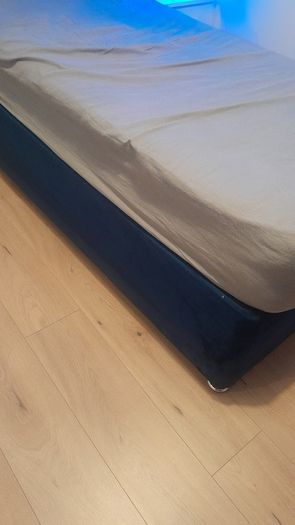 Single bed with mattress