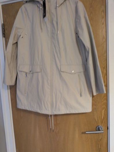 F&F Ladies Shower Resistant Long  Jacket With Hood. . (Hidden Phone Pocket ). S.18.   B.N.W.T.
