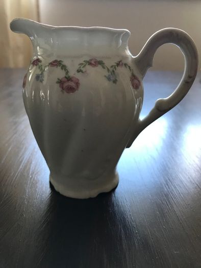 Vintage Rosebud Design