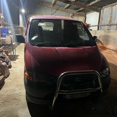 2005 Toyota Hiace