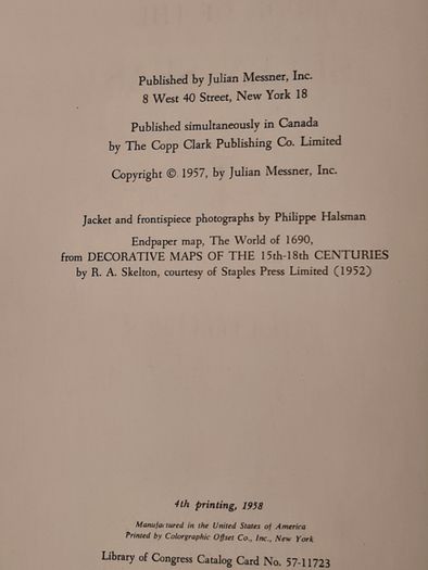 Book Of The Seven Seas By Peter Freuchens. Hardback  Dustjacket 512 Pages LARGE VOLUME BOOK.