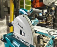 Makita plunge saw 110v  + rails + box