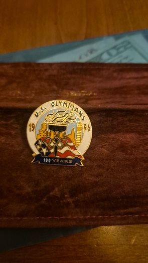 Olympics badges / pins