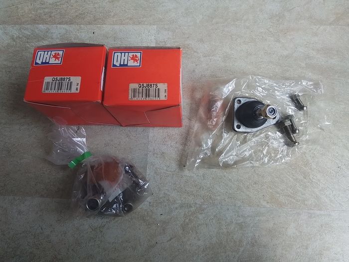 2.Renault 18/20 Ball Joints.