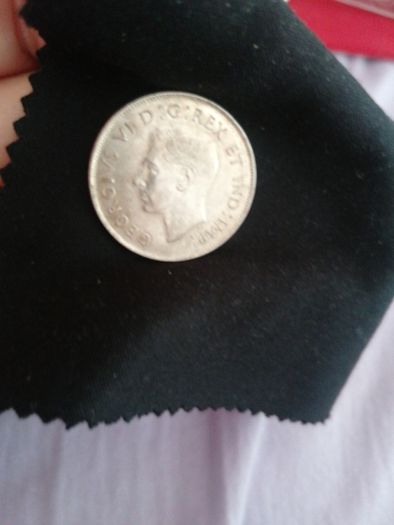 UNC 1943 Canada Silver 50 Cents Coin
