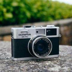 Olympus 35 RC w/ Skylight filter 43.5mm
