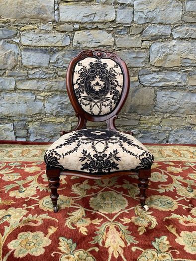 Antique Victorian Walnut bedroom Chair.