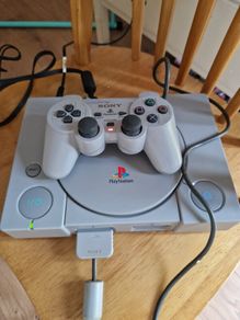 playstation 1 console