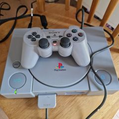 playstation 1 console