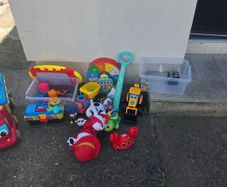 toys