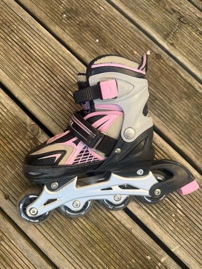 Gonex Inline Skates for Girls Boys Kids, Adjustable Light Up Roller Blades