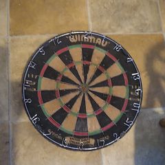 vintage Winmau dartboard