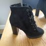 Ladies Suede Boots for Sale Image 3