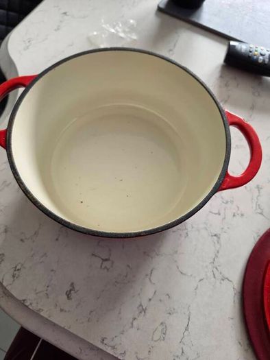 cast iron pot