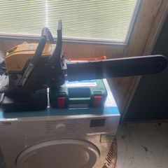 Texas Equip chainsaw