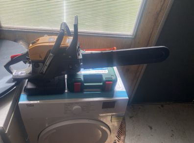 Texas Equip chainsaw