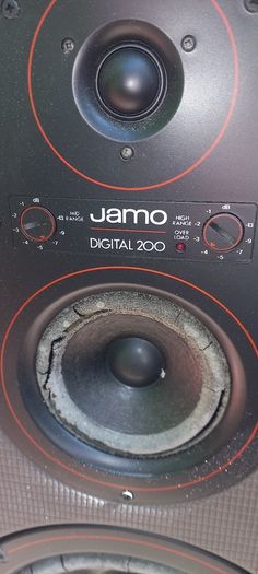 Jamo digital 200 speakers