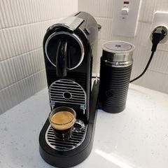Nespresso CitiZ & Milk Coffee Machine (Black)