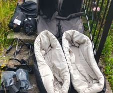 Mountain Buggy Duet herring bone with carrycot plus