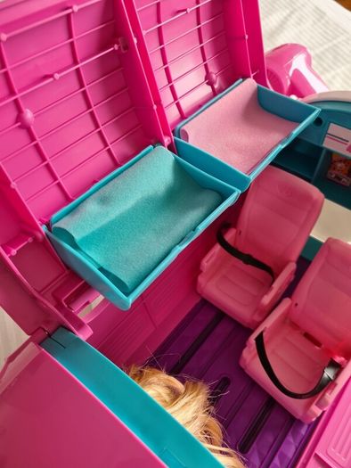 Barbie airplane and pilot Barbie