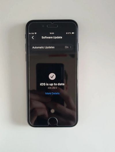 iPhone SE 2020 black 64GB great condition Vodafone