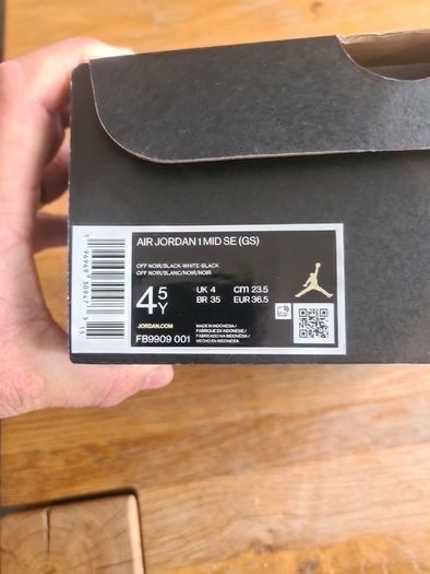 Air Jordan 1 mid se (gs)