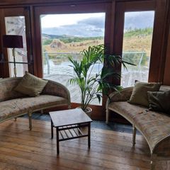 Continental Settee