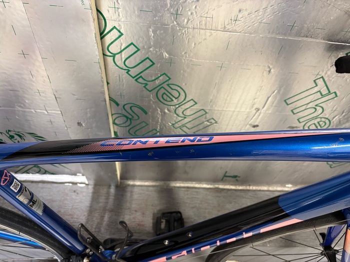 Giant Contend 2 Road bike