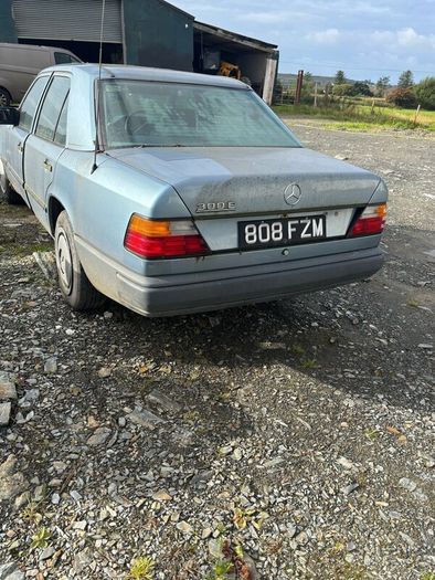 Mercedes 300e