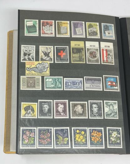 Collection: Austria (Osterreich) Stamps both mint an commemorative stamps on 45 pages