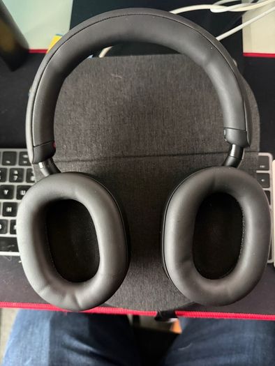 Sony Wh-1000xm5