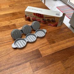 Small burger press