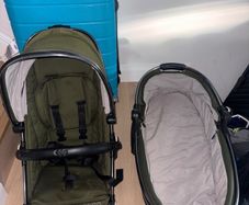 Tandem double green egg(2) pram