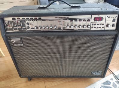 Amplifier Roland VGA-7