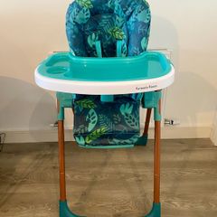 High Chair w/ newborn insert (Cosatto Noodle)