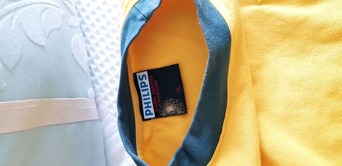 Philips Tee-Shirt - Size XL