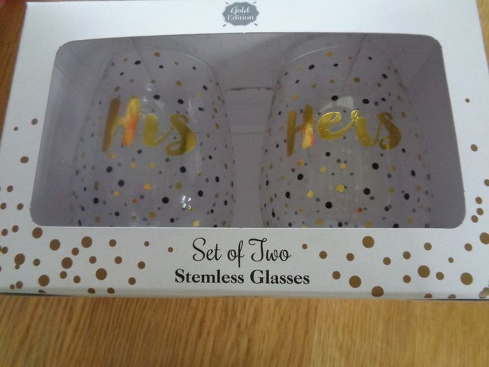 His & Hers Glass Gift Set for Sale