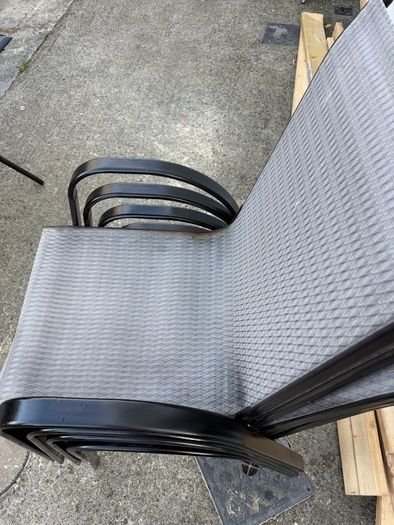 garden table and chairs