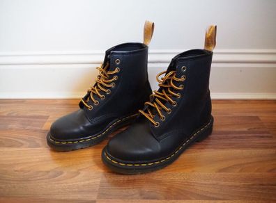 Dr Martens Vegan boots