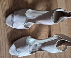 Blush color Sandals size 43