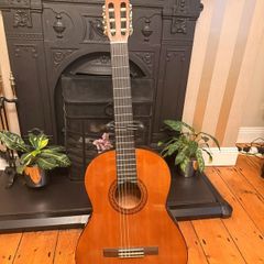 Yamaha C40 Classical Guitar Like New