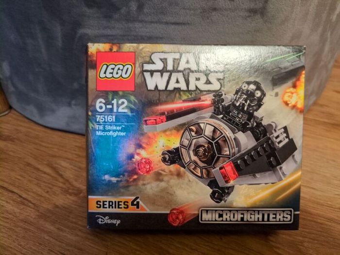 Lego #75161 TIE Striker Micro Fighter
