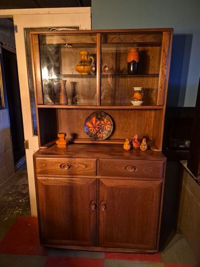 ercol Windsor display dresser drink cabnit