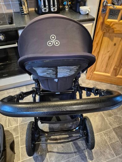 Ickle Bubba travel system