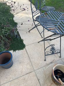free table and chairs