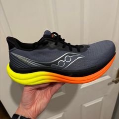 Saucony Triumph 23 UK8.5 Mens